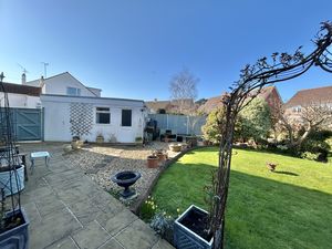 Photo 32- click for photo gallery